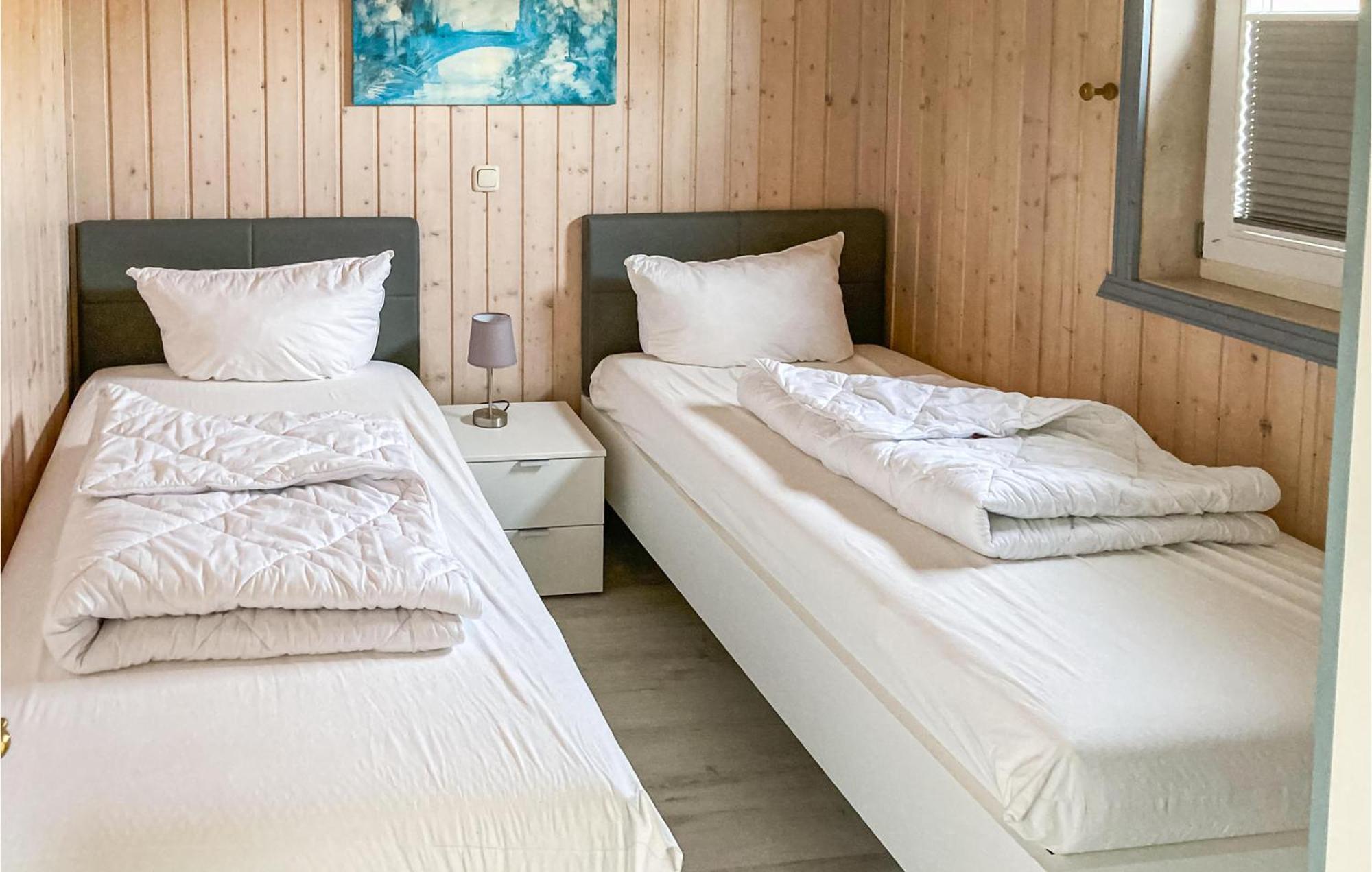 2 Bedroom Nice Home In Rechlin Εξωτερικό φωτογραφία