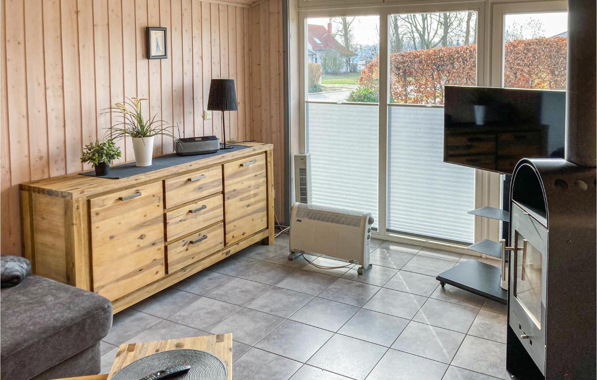 2 Bedroom Nice Home In Rechlin Εξωτερικό φωτογραφία